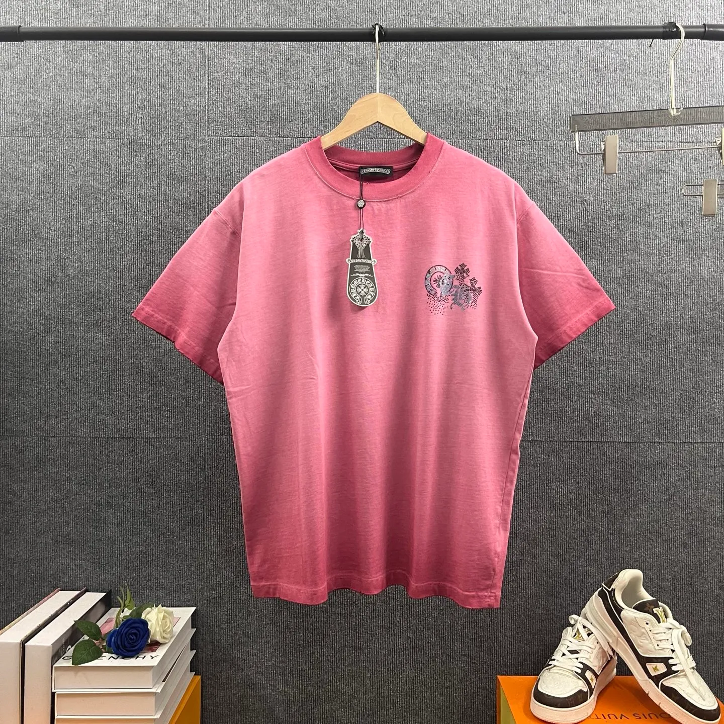 CH* * 2026 New Arrival logo T Same Style ： Size：S （100-140 ） M （130-160 ） L （150-175 ） XL （160-185 ） XXL （180 ）